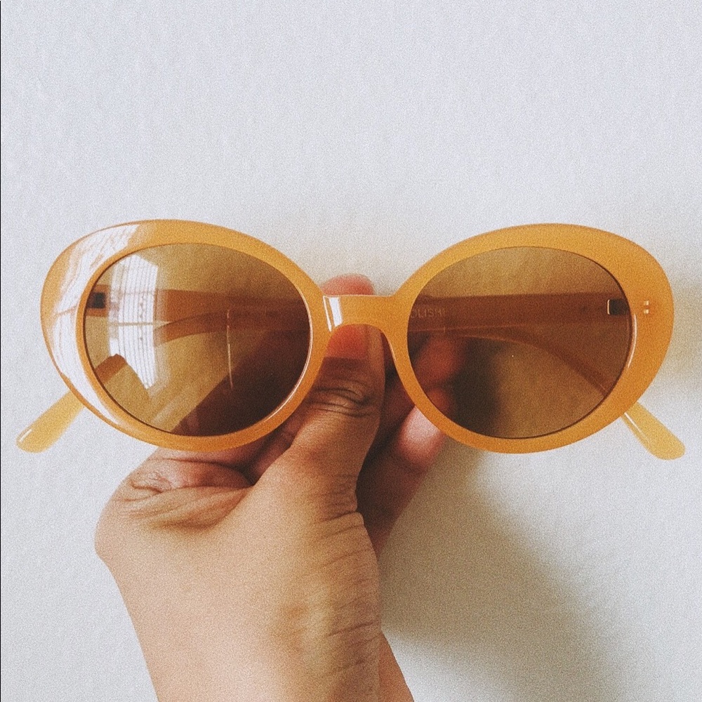 Retro 90s Clout Oval Pastel Orange Sunglasses